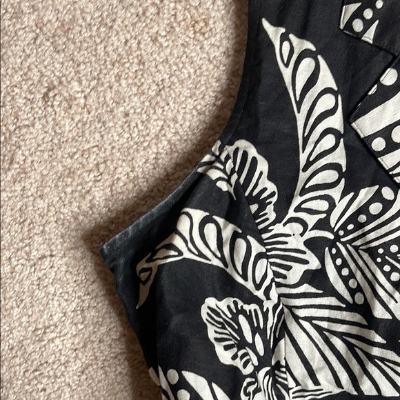 Jaclyn Smith Black and White Mock Neck Sleeveless Mini Dress - Picture 3 of 5